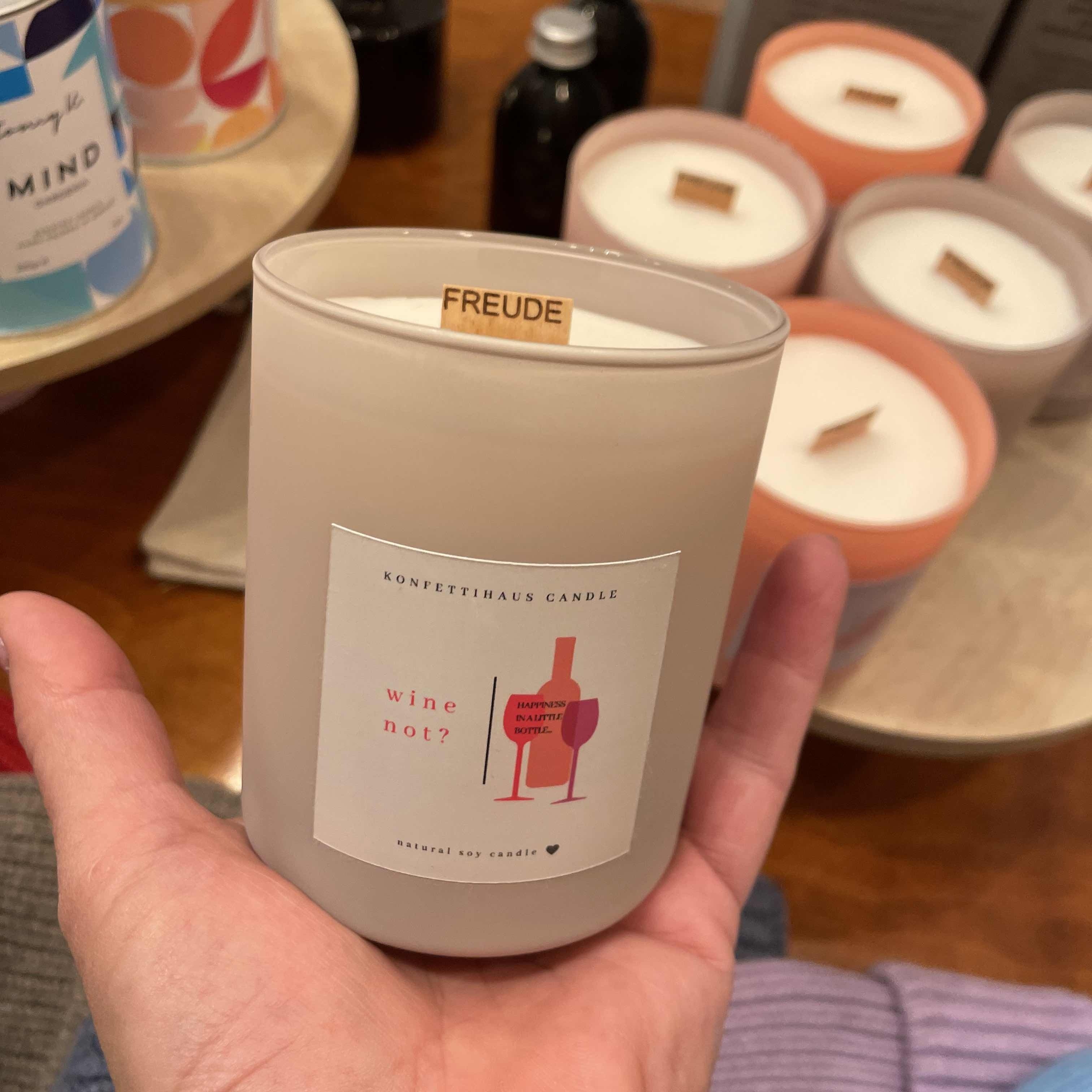 Kerze "Wine not" oder "Holy Aperoli"